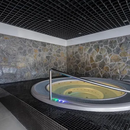 Przytulny Kat W Park W Budynku Z Basenem, Sauna, Jacuzzi Apartmán Sklářská Poruba